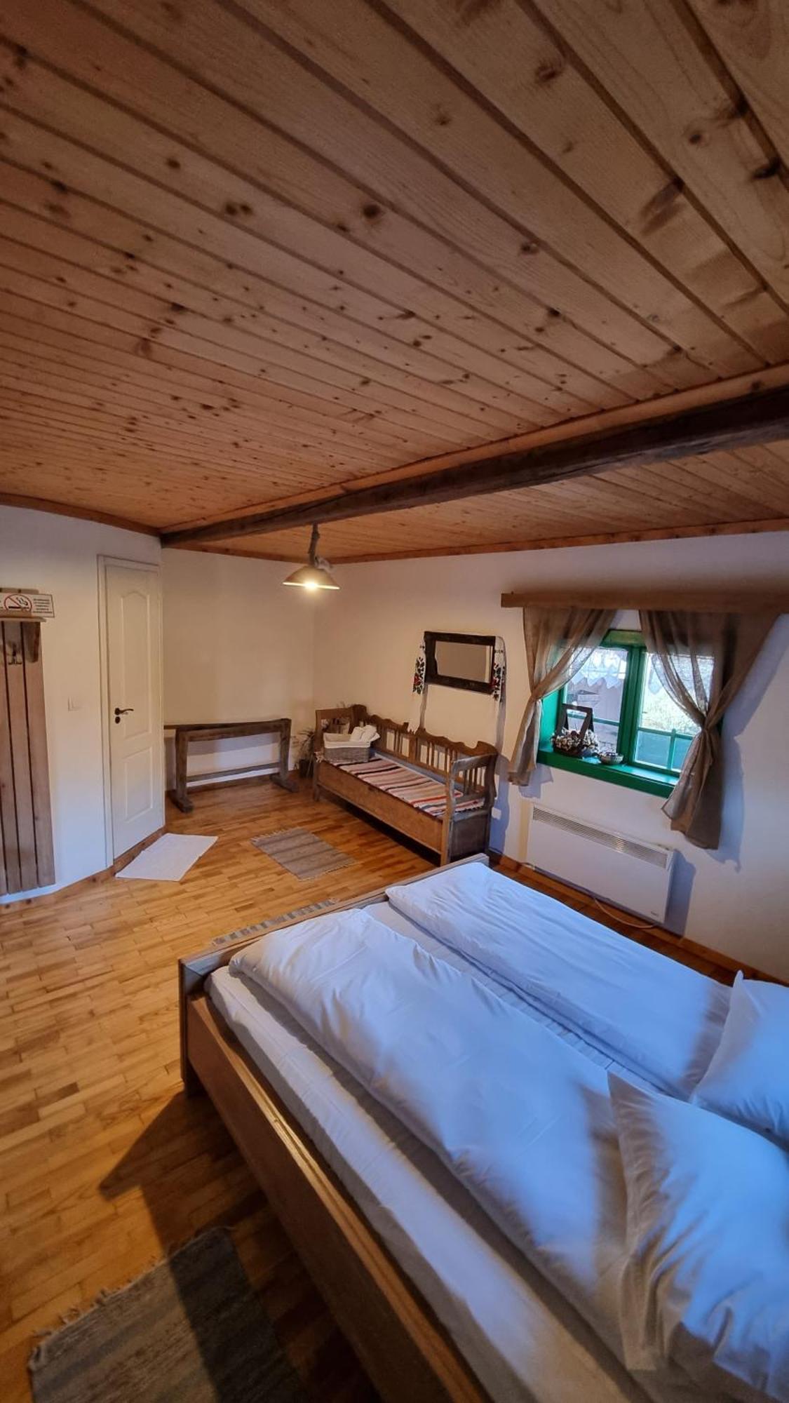 Pajisti Verzi / Green Meadows Guest House Viseu de Sus Exterior photo